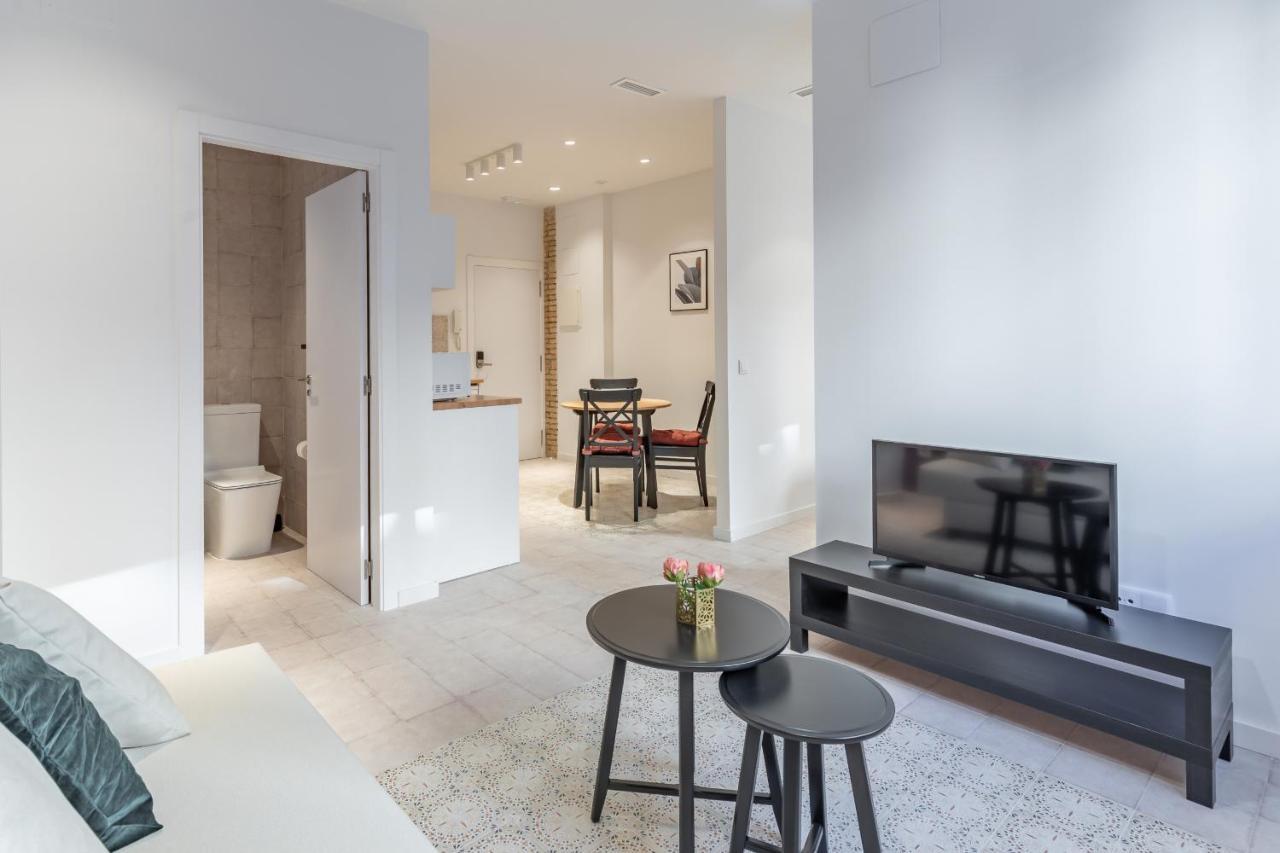 Modern Apartment Close To City Centre Valencia Exterior foto