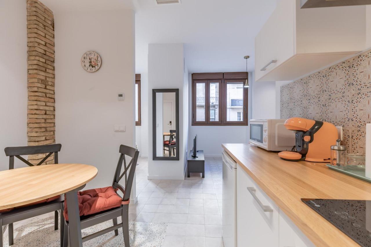 Modern Apartment Close To City Centre Valencia Exterior foto